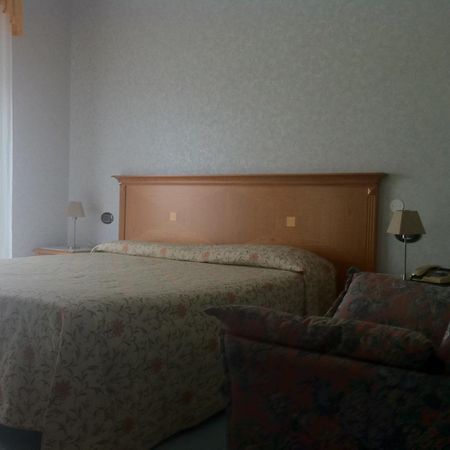 Hotel Lido Дейва Марина Екстериор снимка
