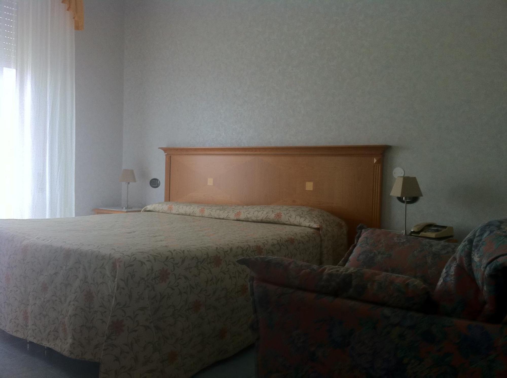 Hotel Lido Дейва Марина Екстериор снимка