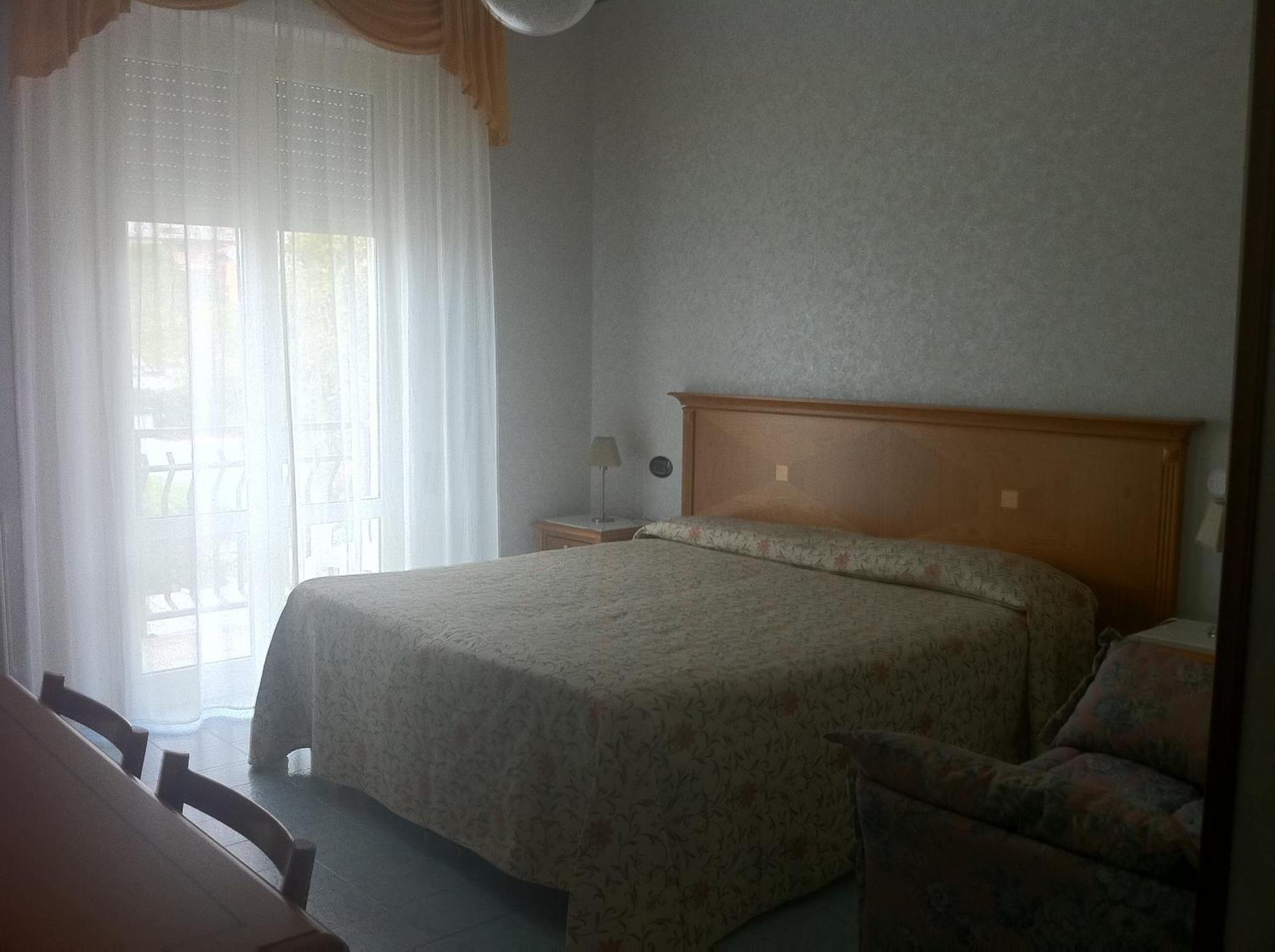 Hotel Lido Дейва Марина Екстериор снимка