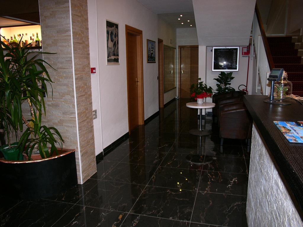 Hotel Lido Дейва Марина Екстериор снимка