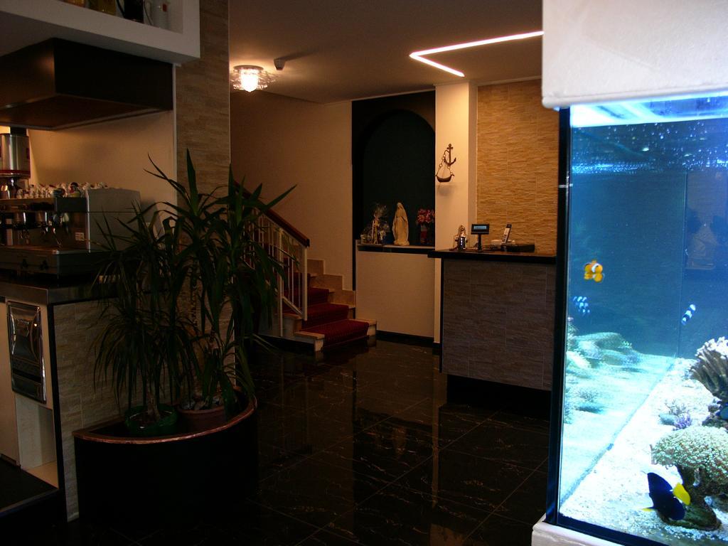 Hotel Lido Дейва Марина Екстериор снимка